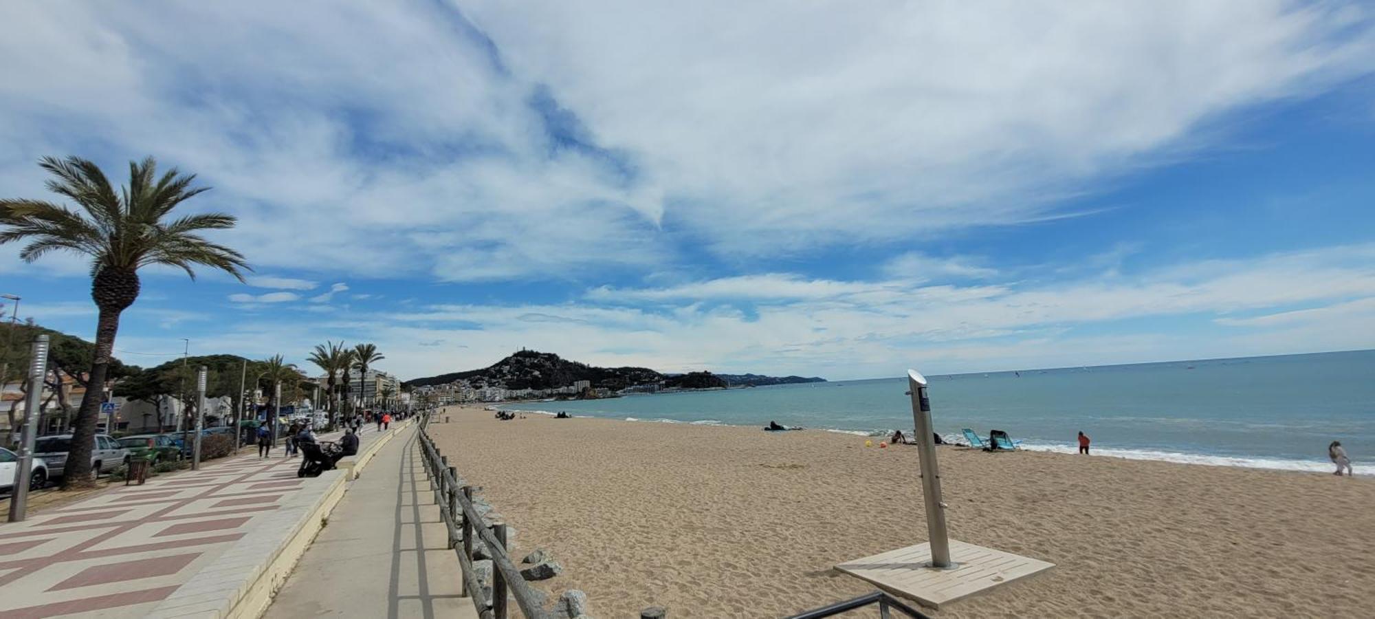 Vistes Al Mar Ideal Per Parelles I Teletreball Blanes Kültér fotó