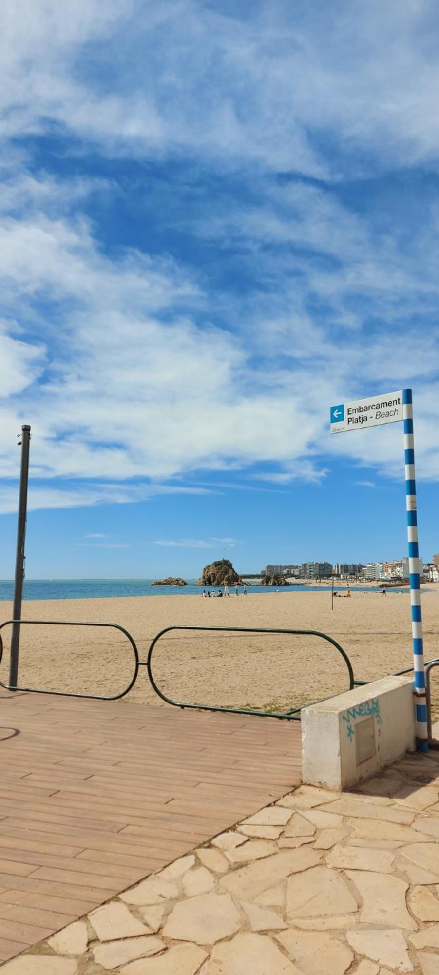 Vistes Al Mar Ideal Per Parelles I Teletreball Blanes Kültér fotó